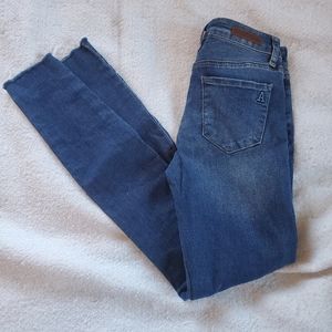 Articles of Society Distressed Cropped Jeans, Sz 24, NWOT